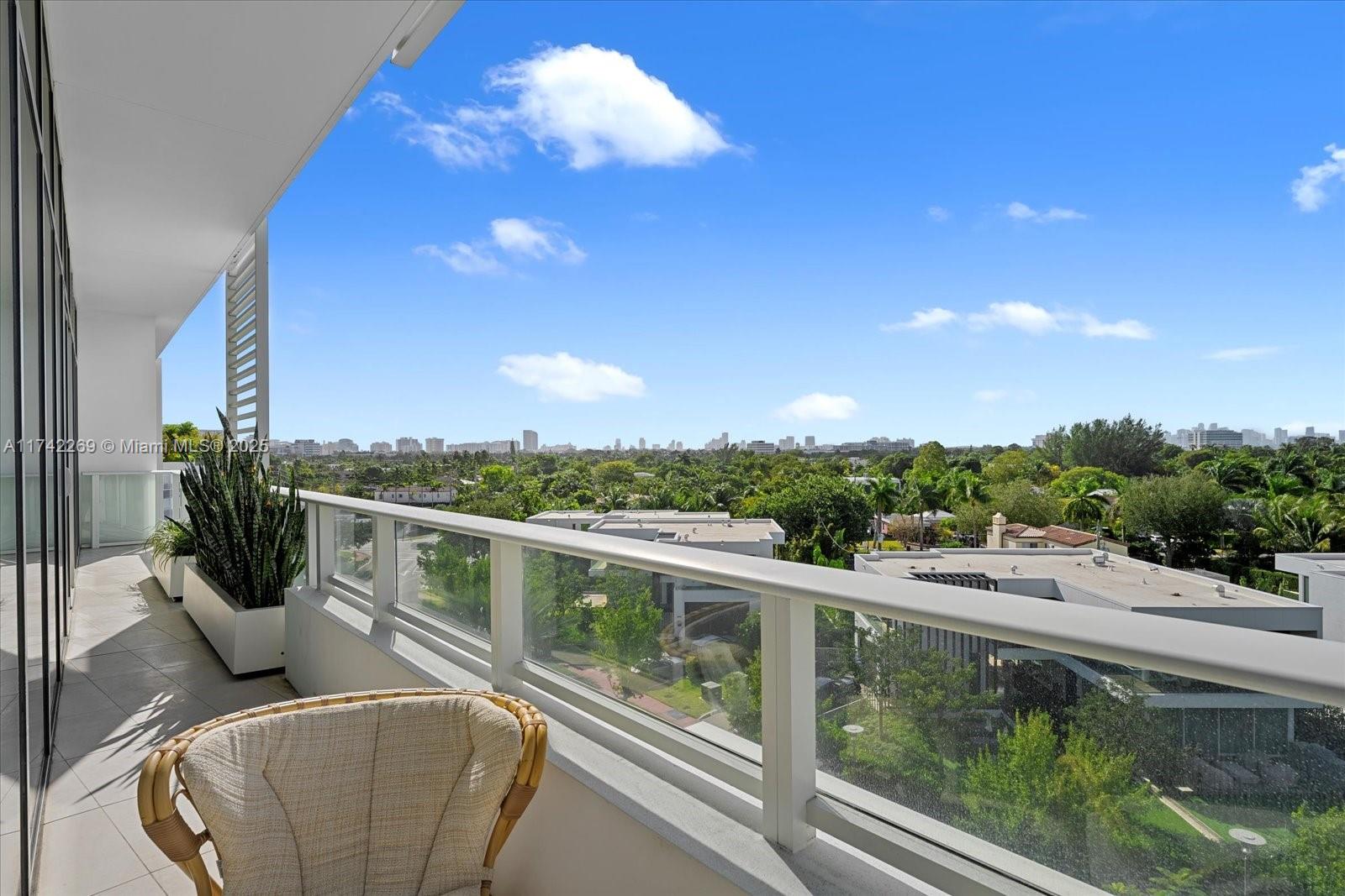 4701 N Meridian Ave # 412