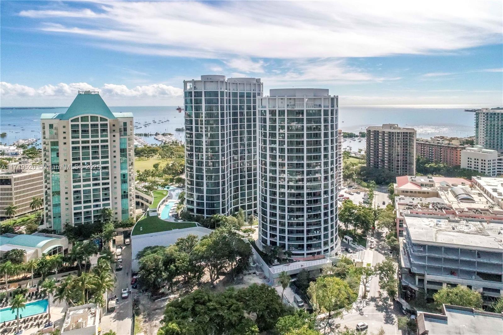 2821 S Bayshore Dr # 15D