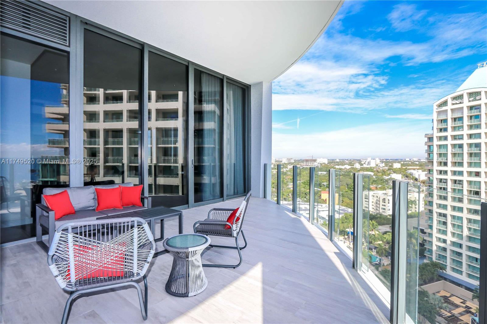 2821 S Bayshore Dr # 15D