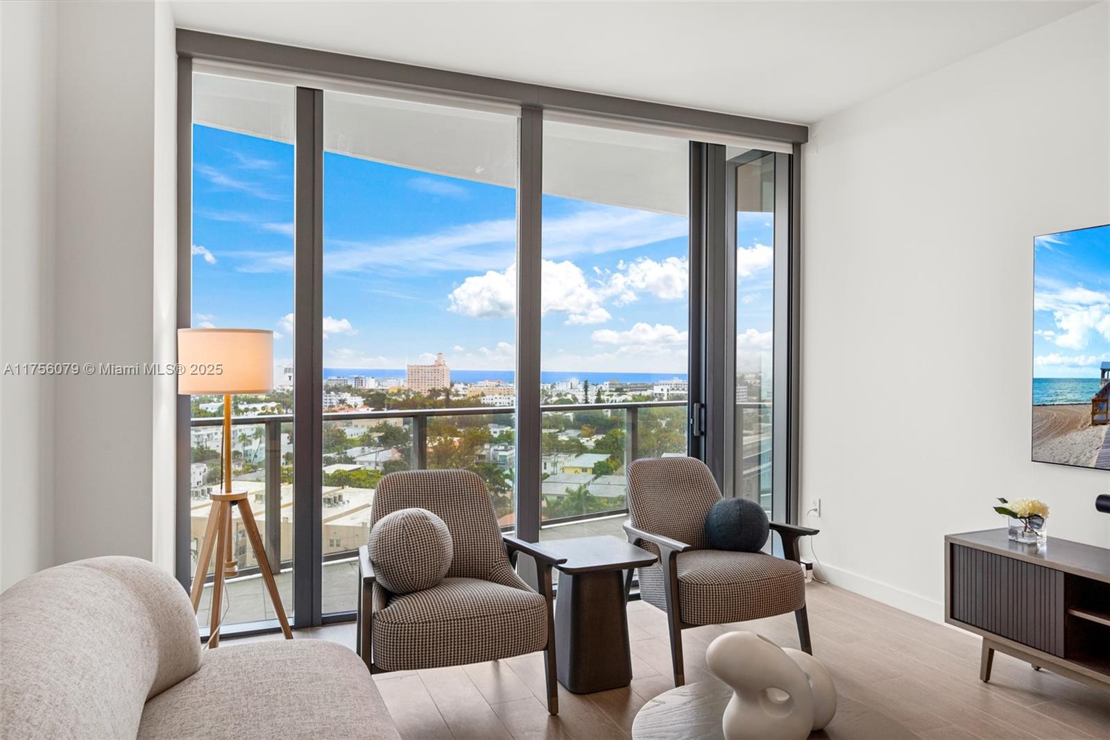 500 Alton # 1406