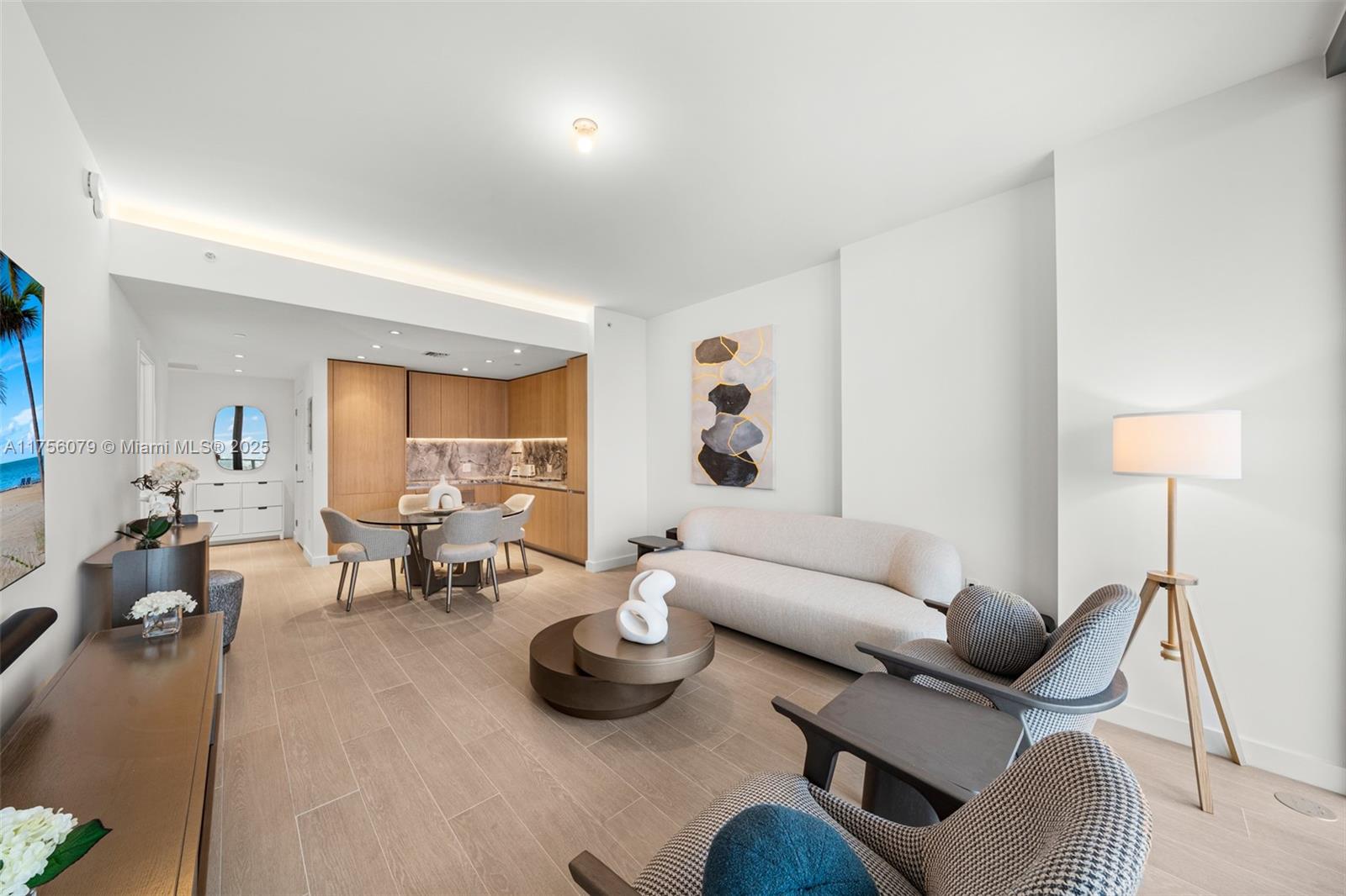 500 Alton # 1406
