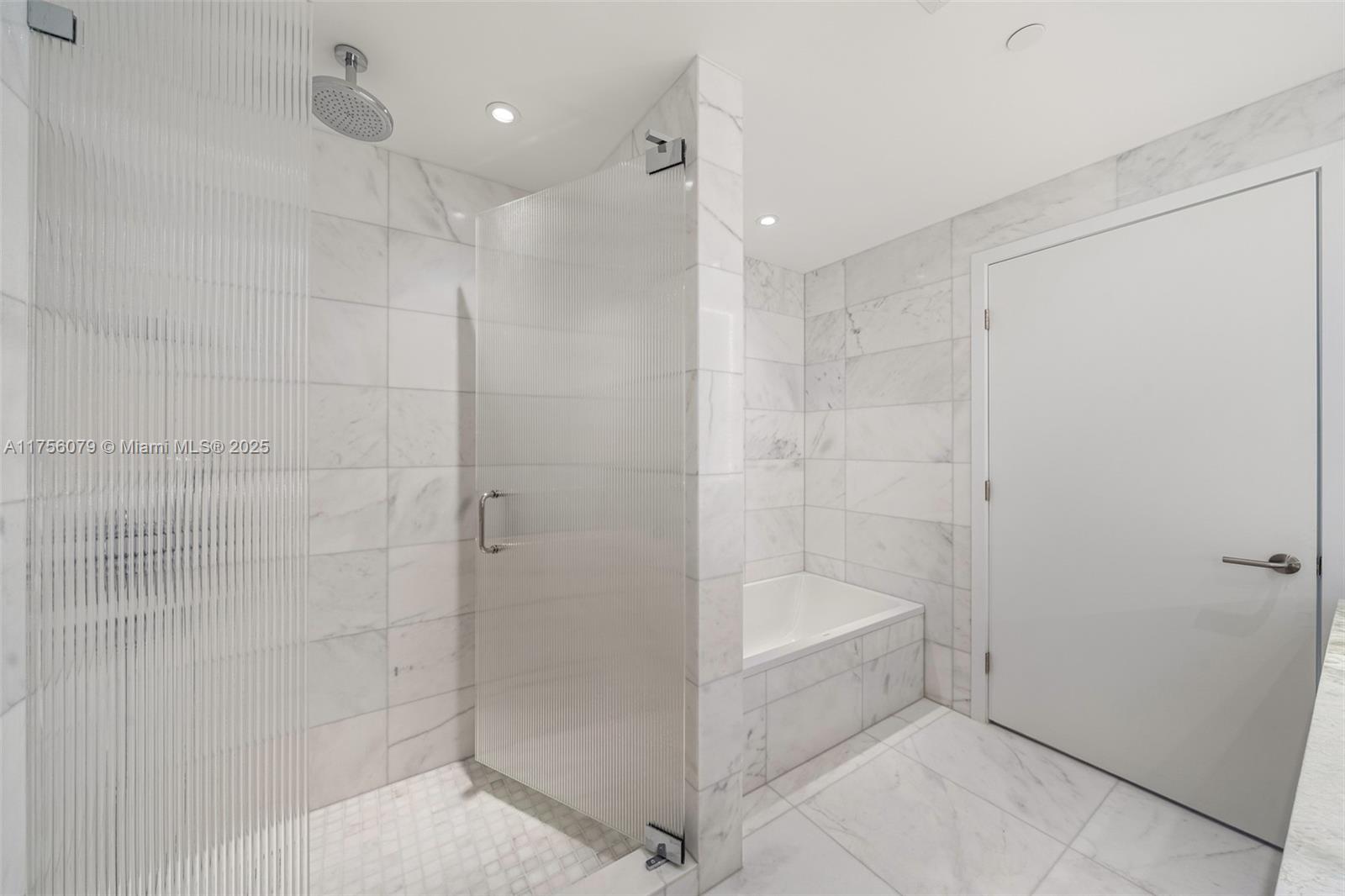 500 Alton # 1406
