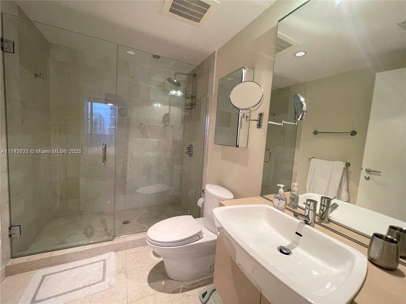 200 Biscayne Boulevard Way # 3803