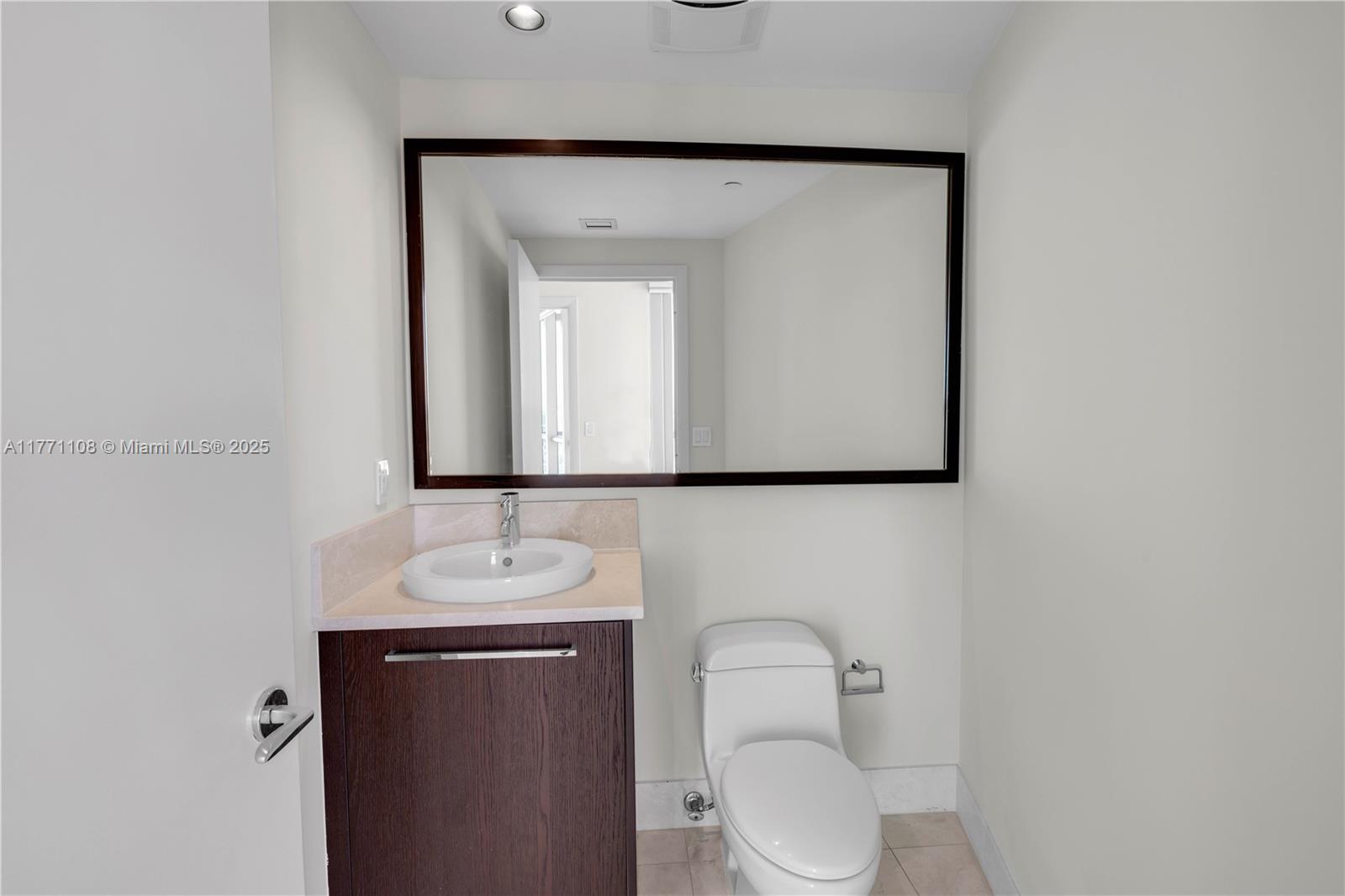 17121 Collins Ave # 3901
