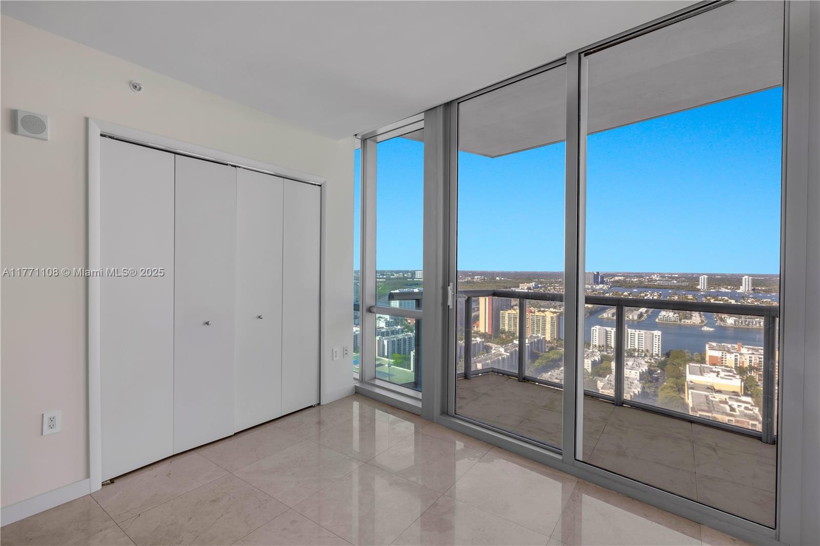 17121 Collins Ave # 3901