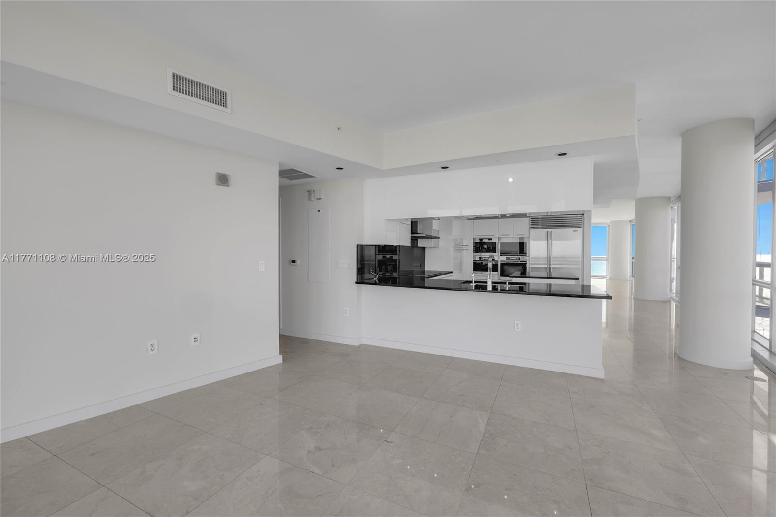 17121 Collins Ave # 3901