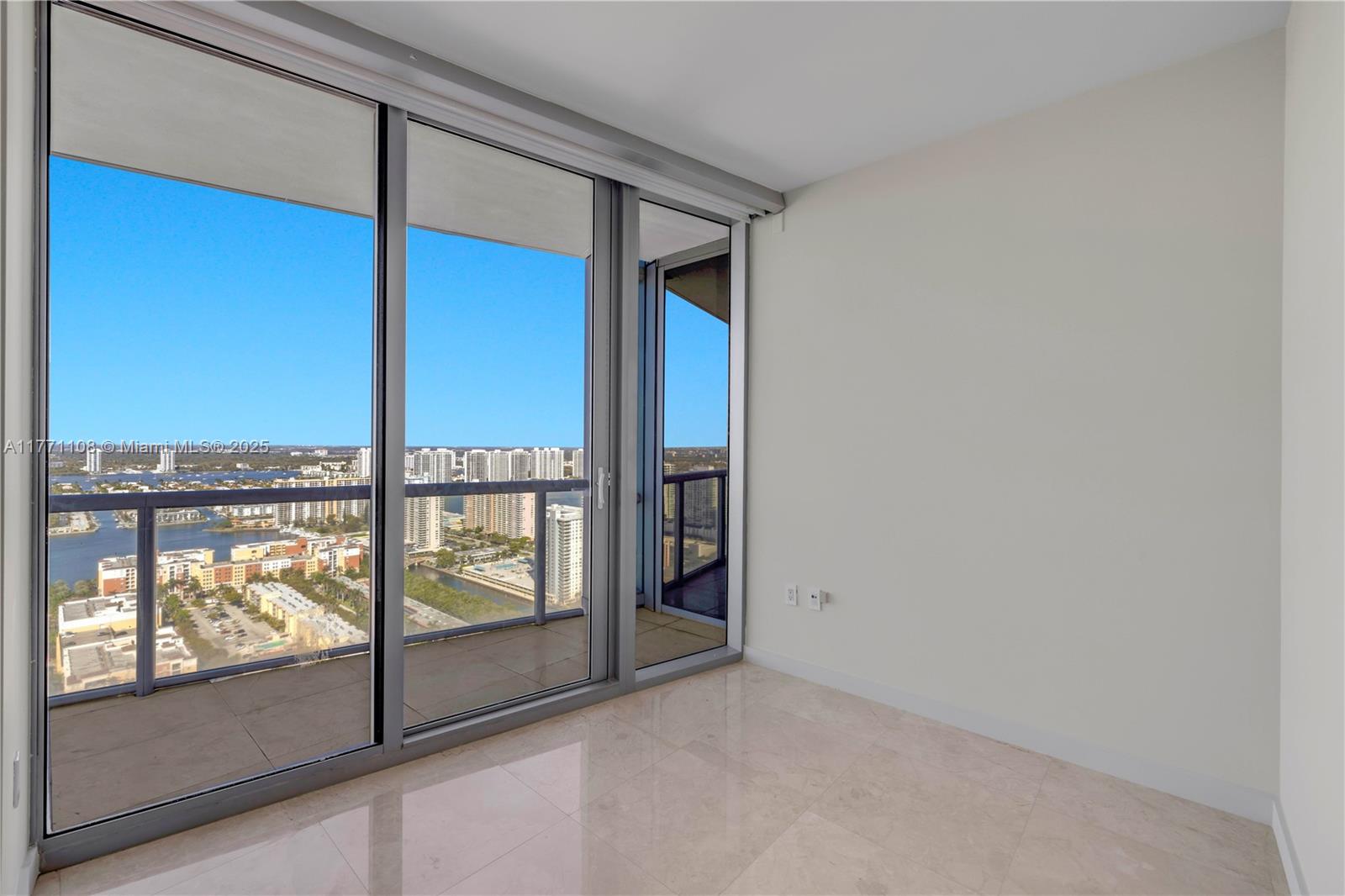 17121 Collins Ave # 3901