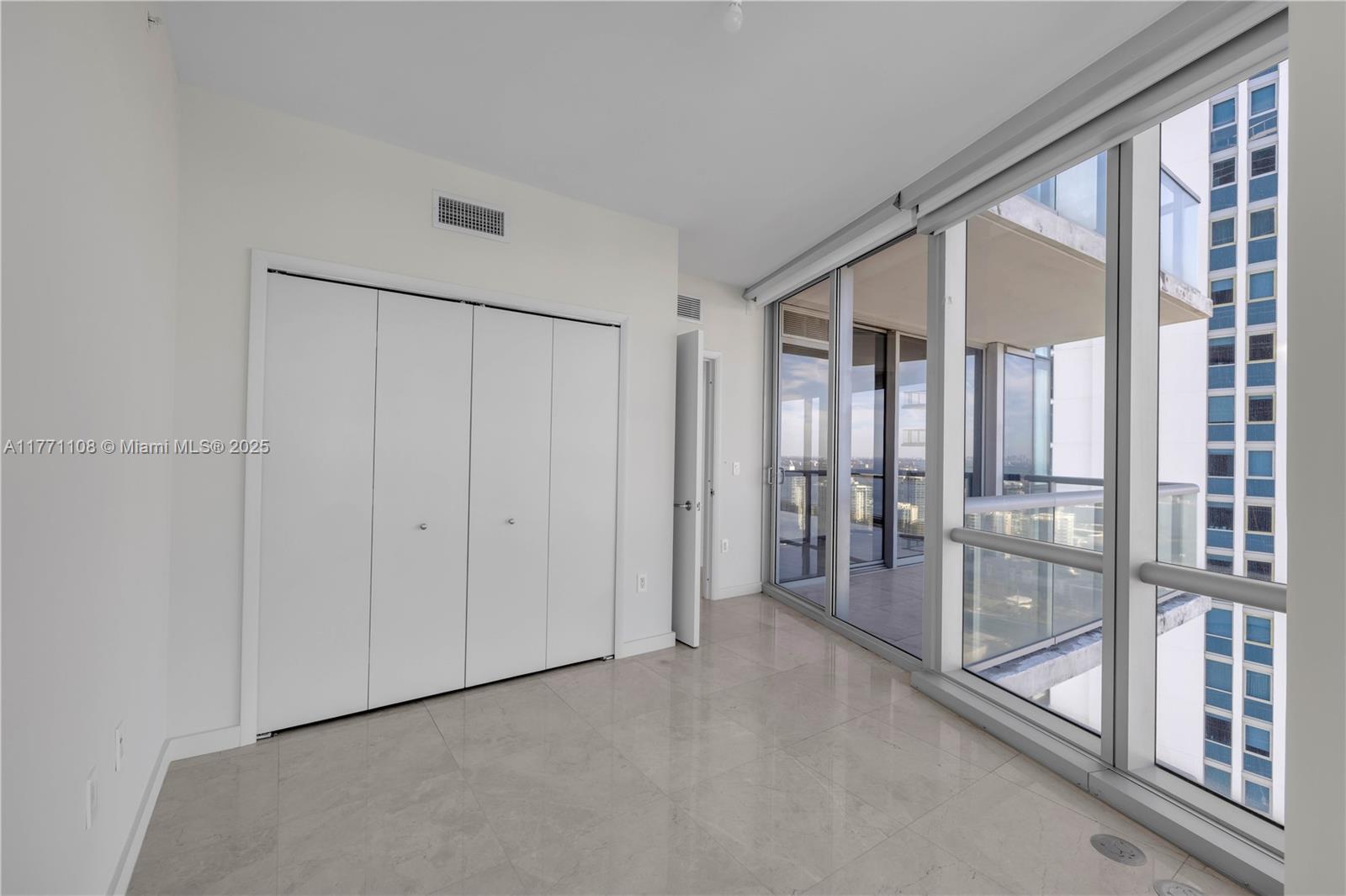 17121 Collins Ave # 3901