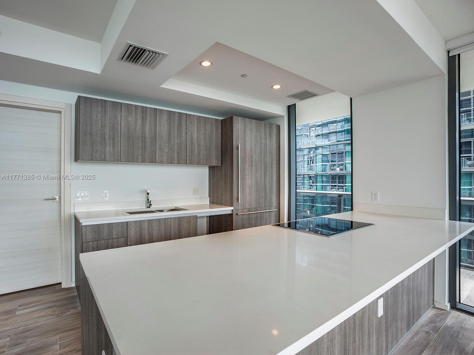 801 S Miami Ave Unit: 3905
