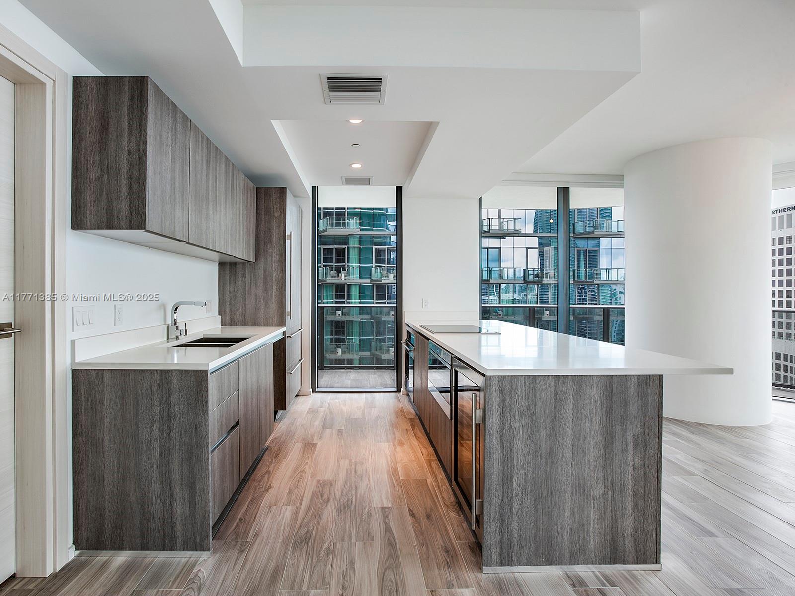 801 S Miami Ave Unit: 3905