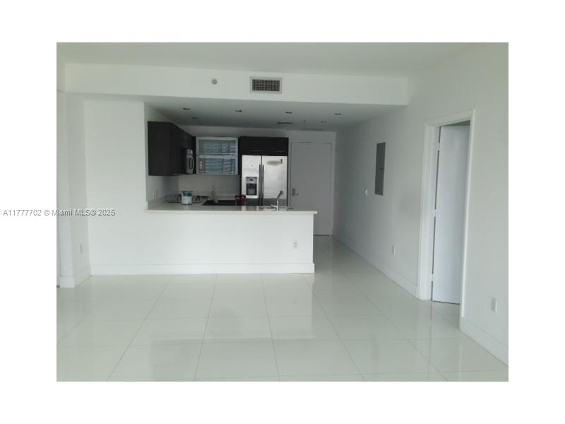 90 SW 3rd St # 2801
