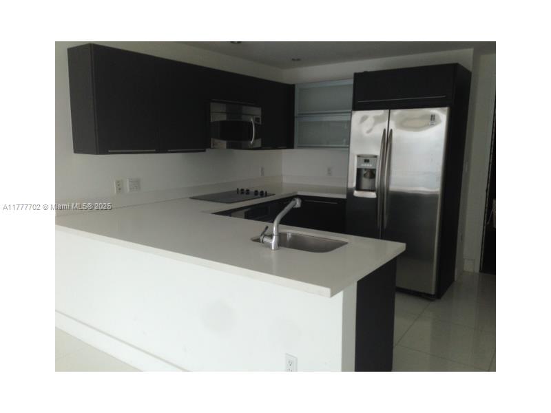 90 SW 3rd St # 2801