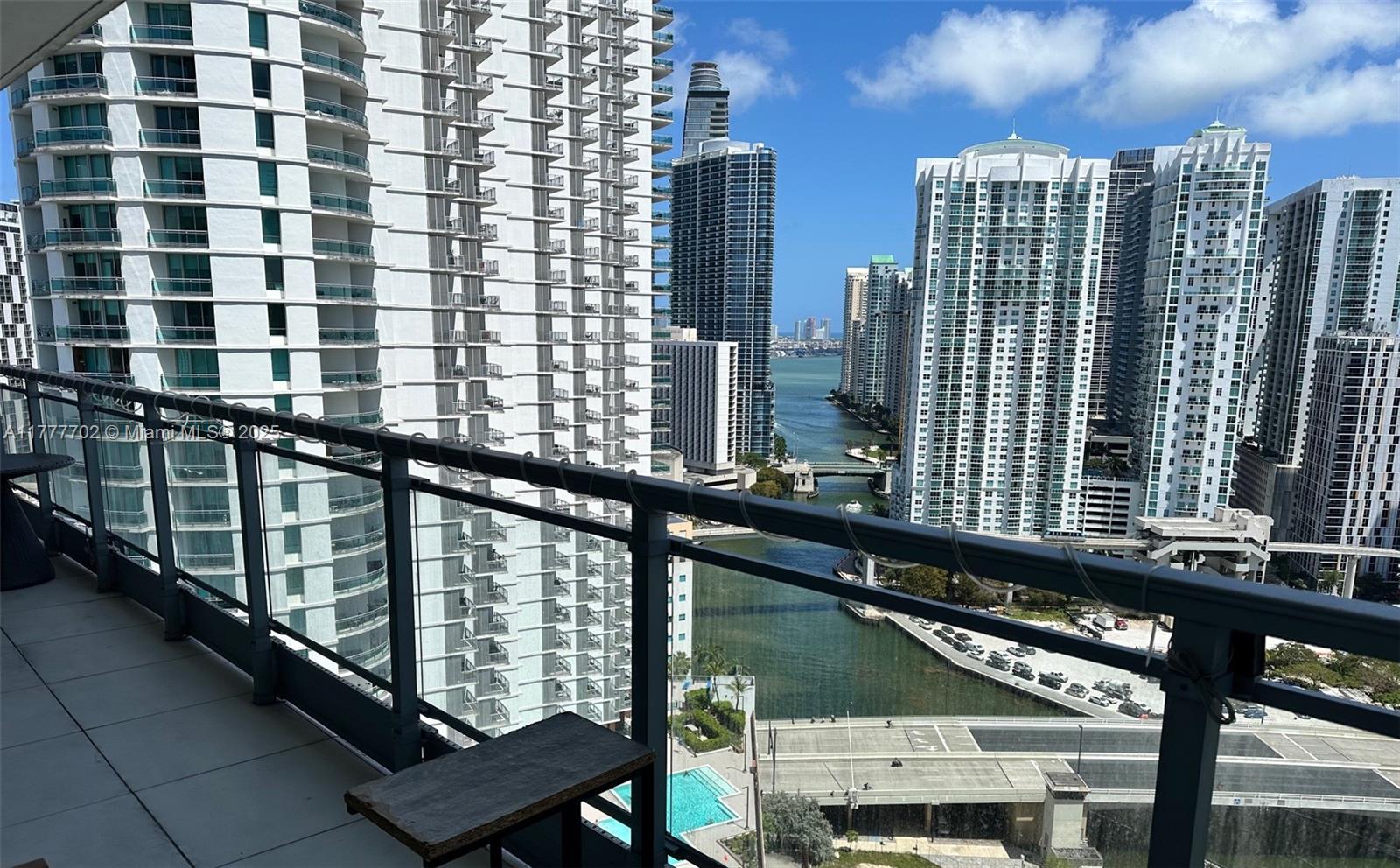90 SW 3rd St # 2801