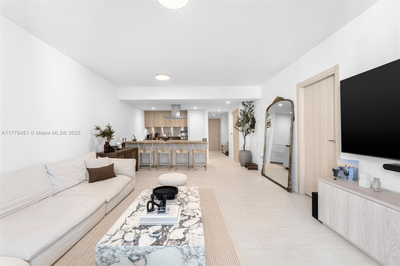 1000 Brickell Plaza # 3605