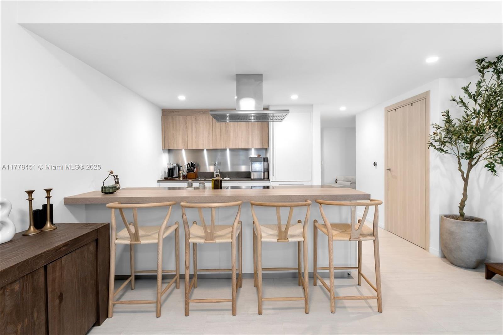 1000 Brickell Plaza # 3605
