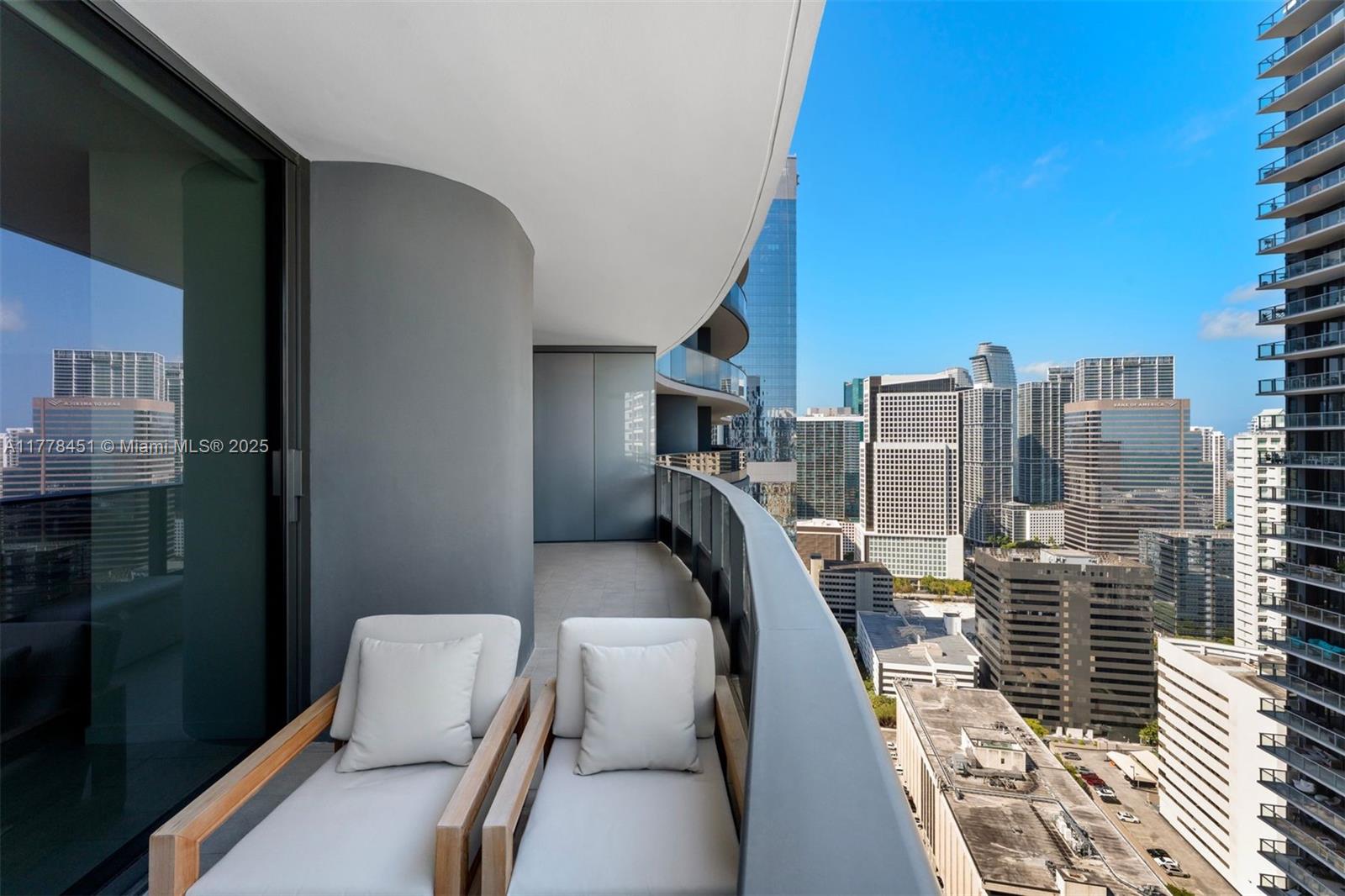 1000 Brickell Plaza # 3605