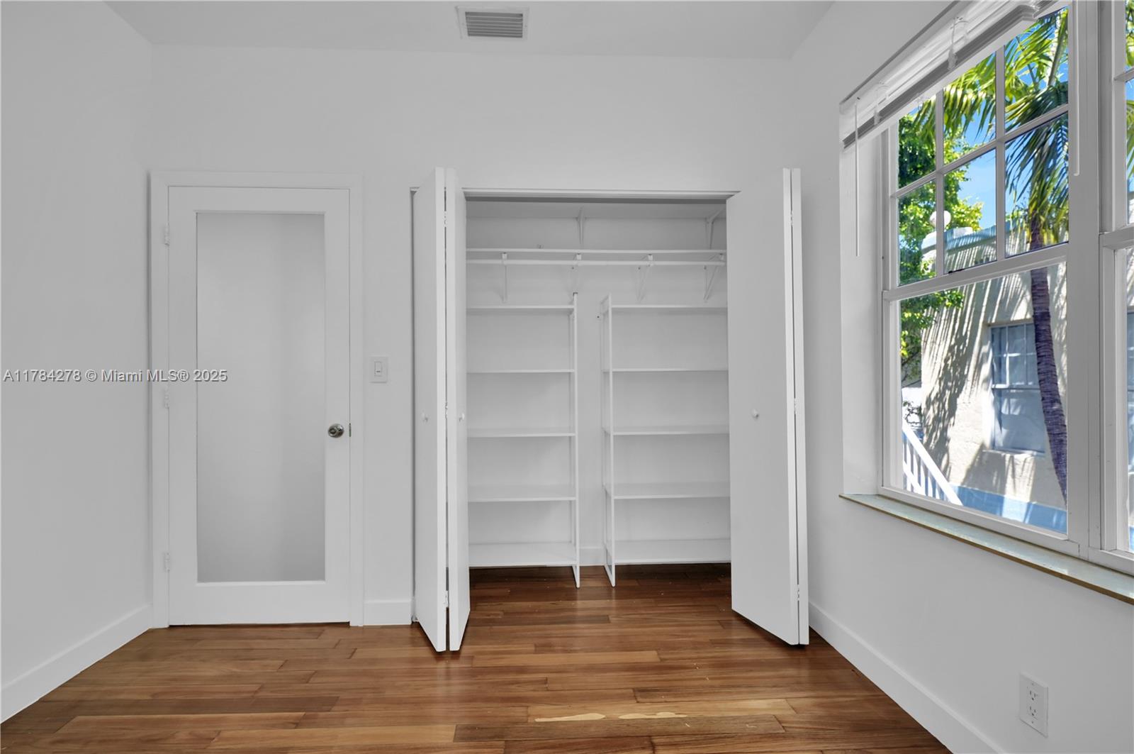 719 Meridian Ave # 5