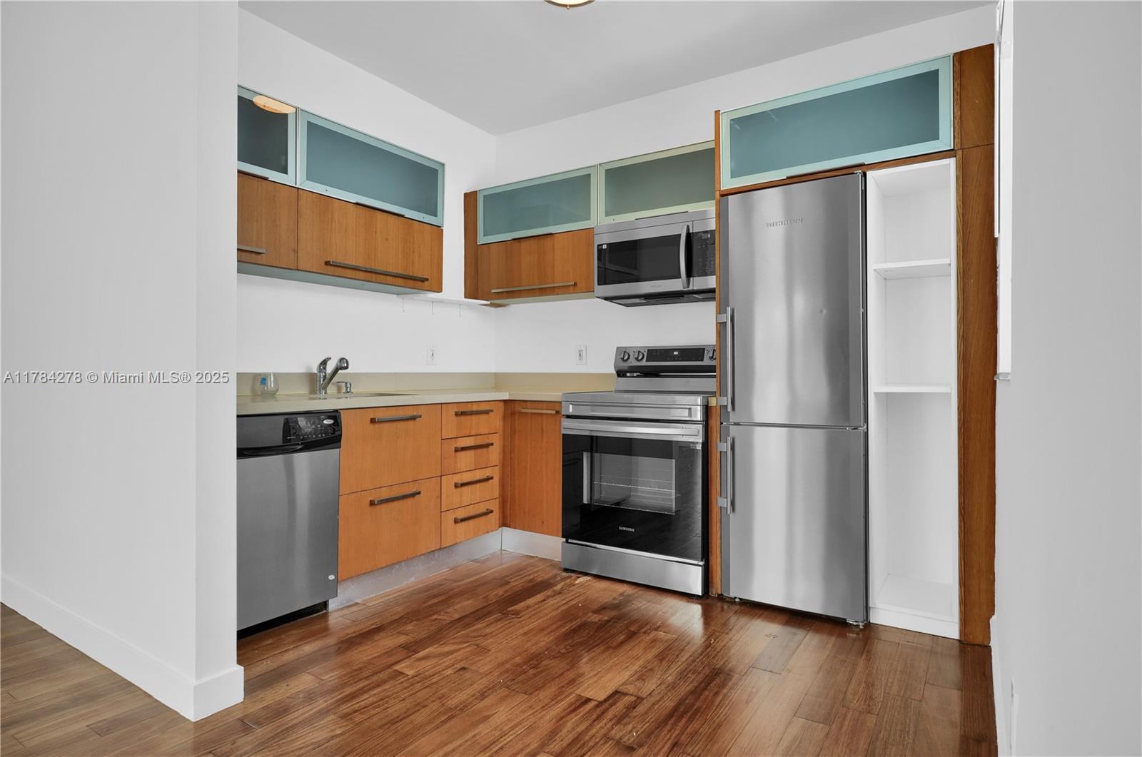 719 Meridian Ave # 5