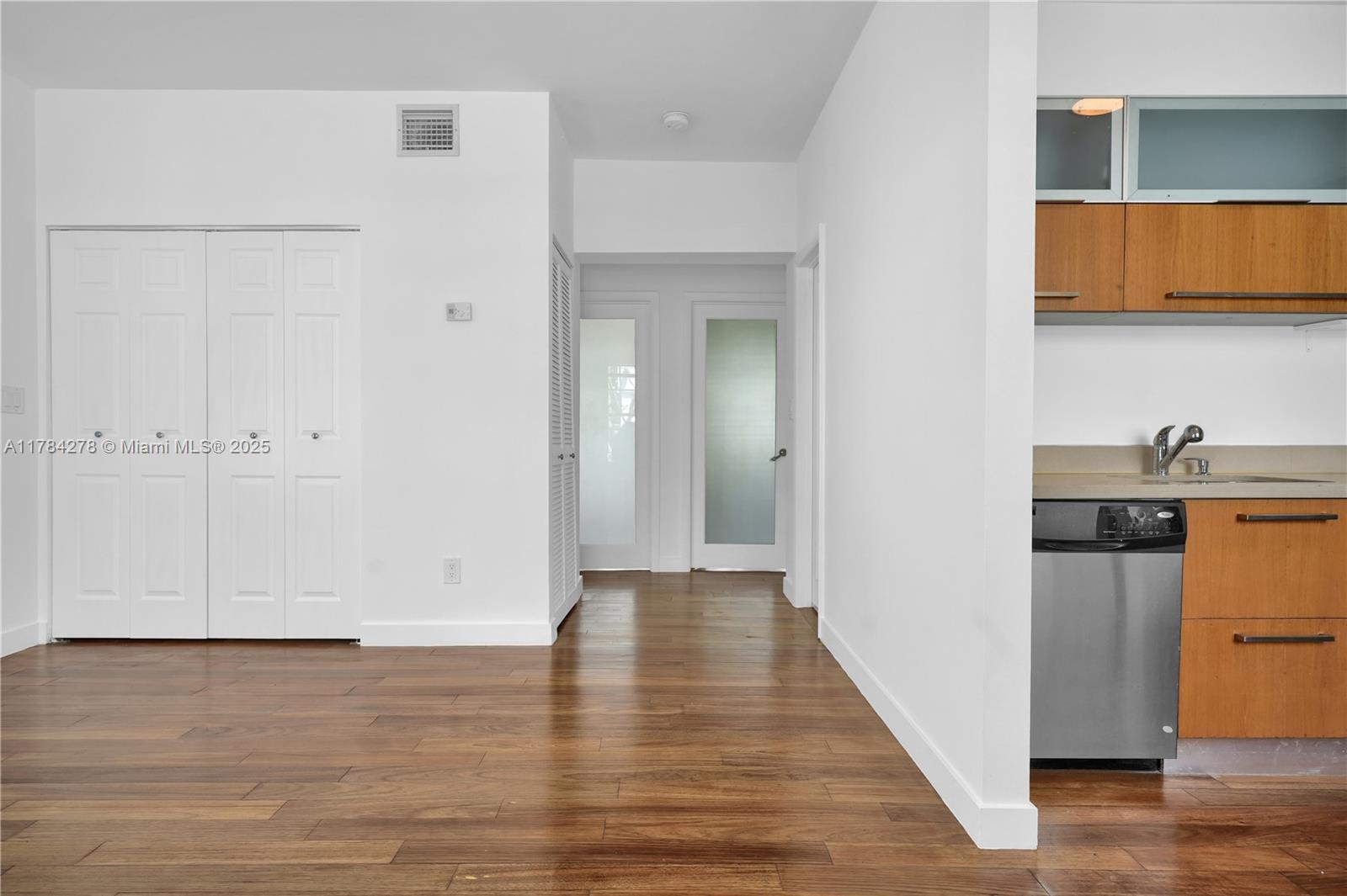 719 Meridian Ave # 5
