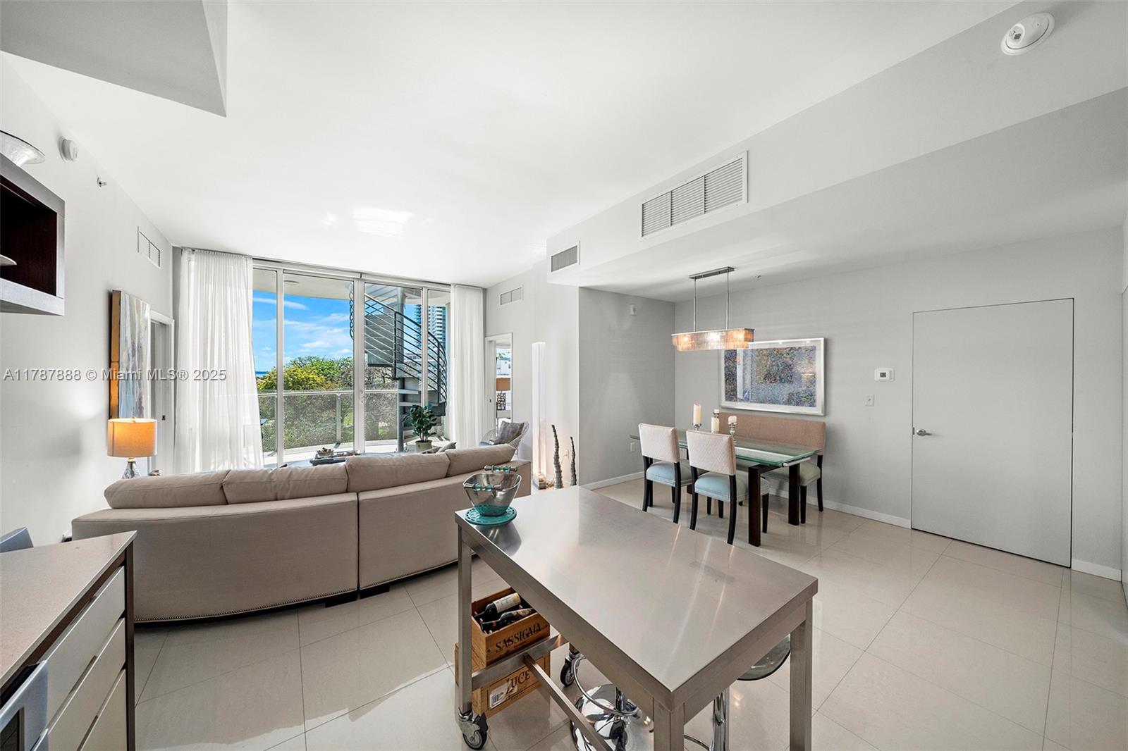 2100 Park Ave # 505