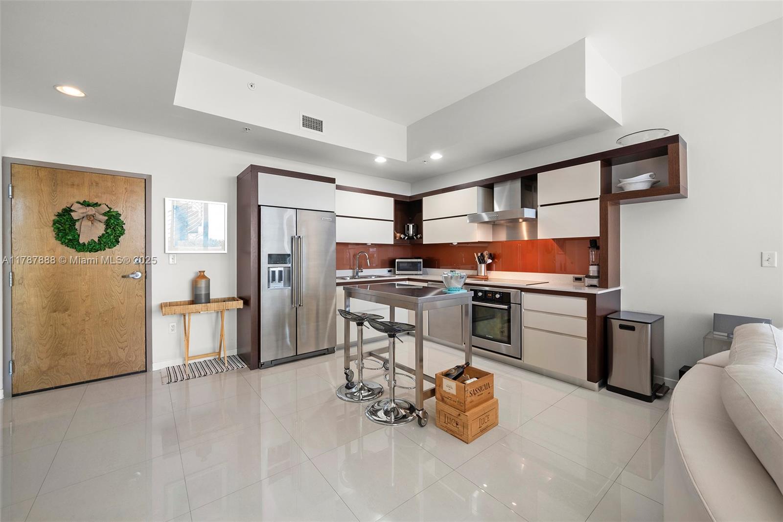 2100 Park Ave # 505