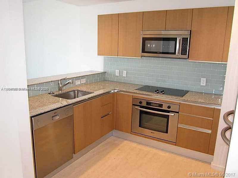 1050 Brickell Ave # 2012