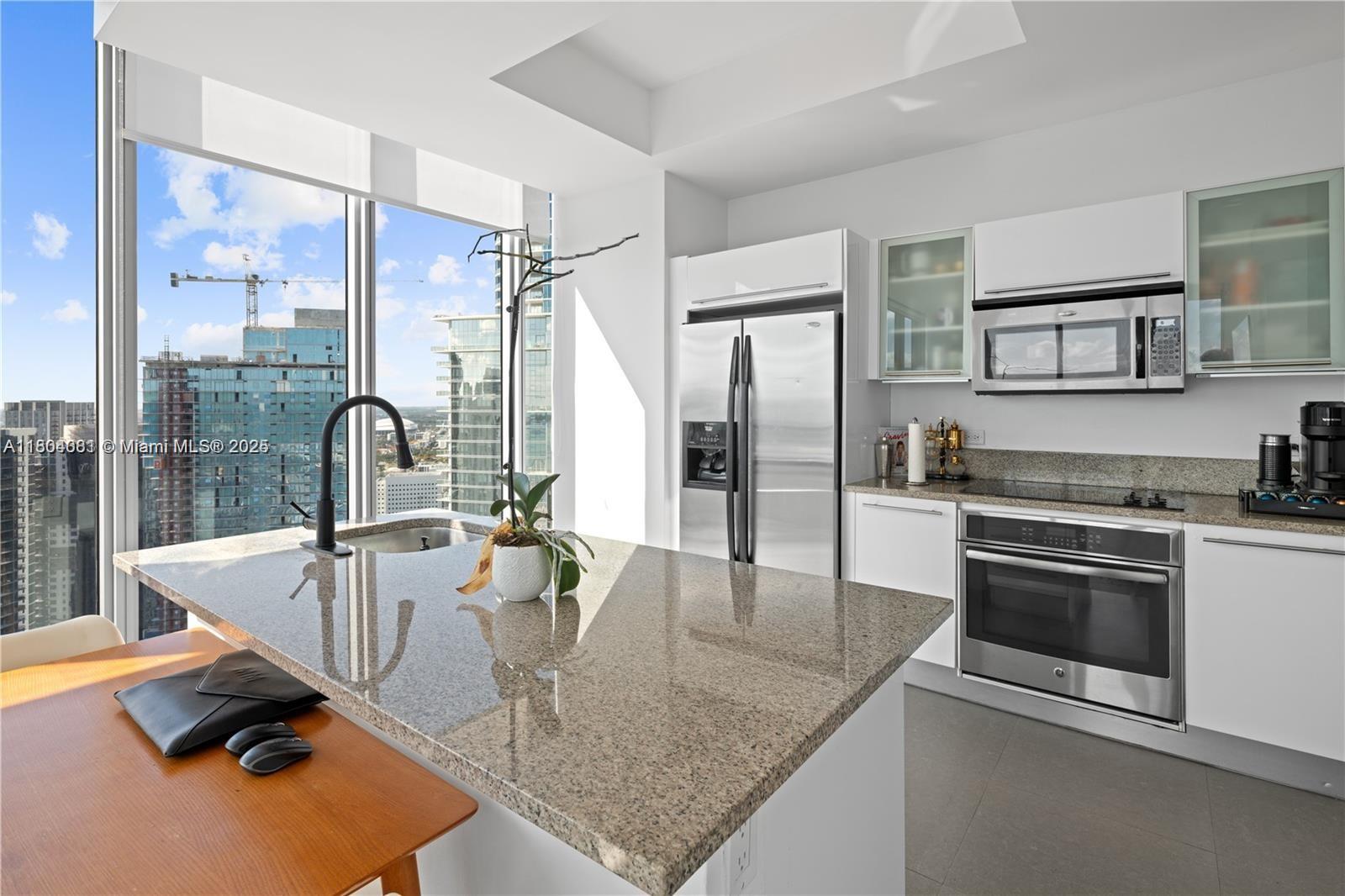 888 Biscayne Blvd # 4801