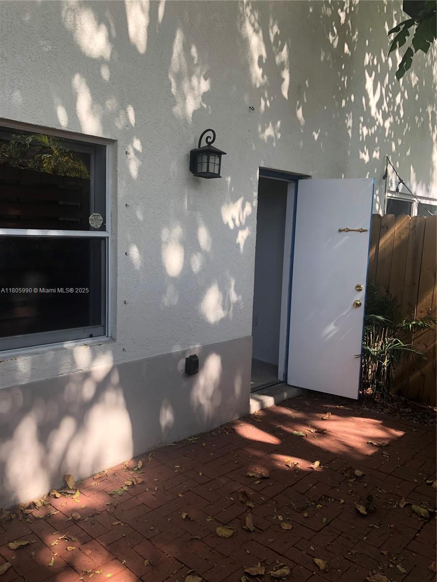 3065 Center St # 16