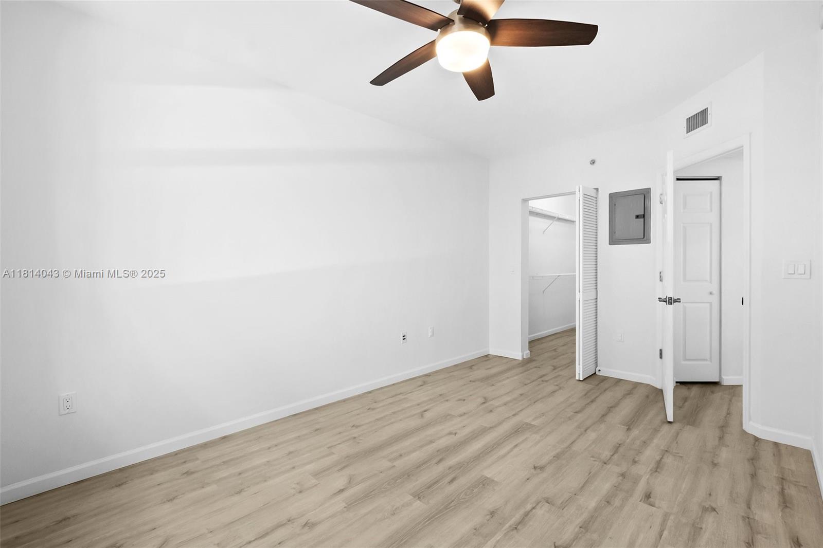 17145 N Bay Rd # 4303