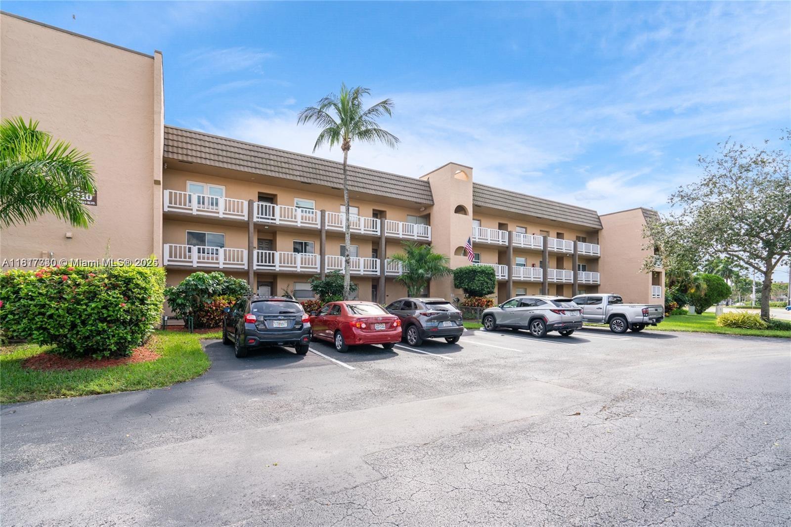 9310 Sunrise Lakes Blvd Unit: 206