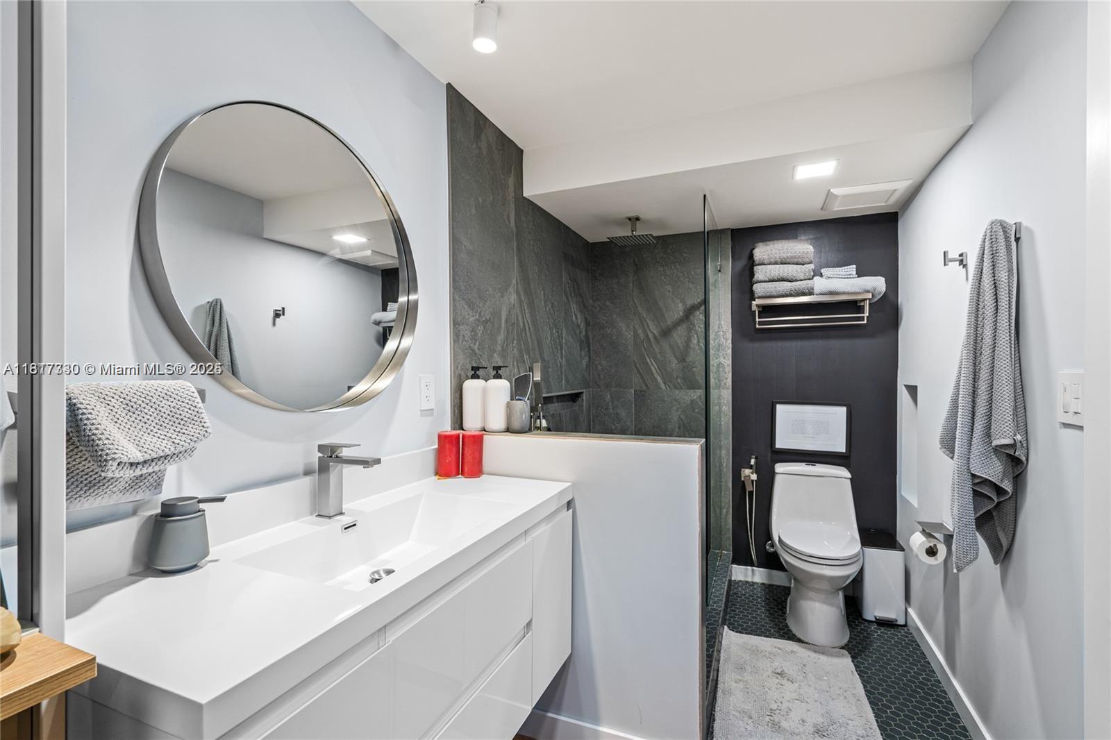 9310 Sunrise Lakes Blvd Unit: 206