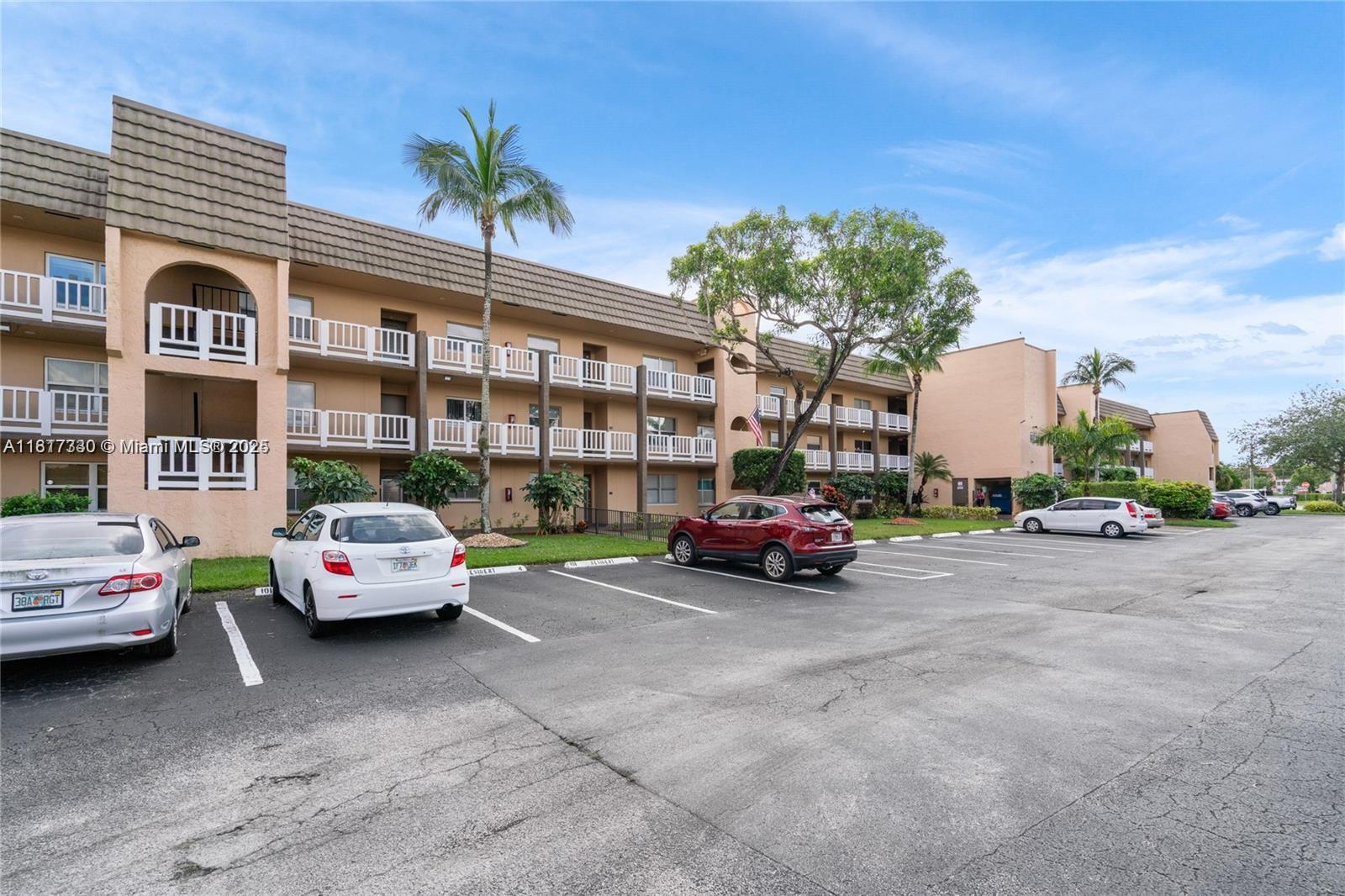 9310 Sunrise Lakes Blvd Unit: 206