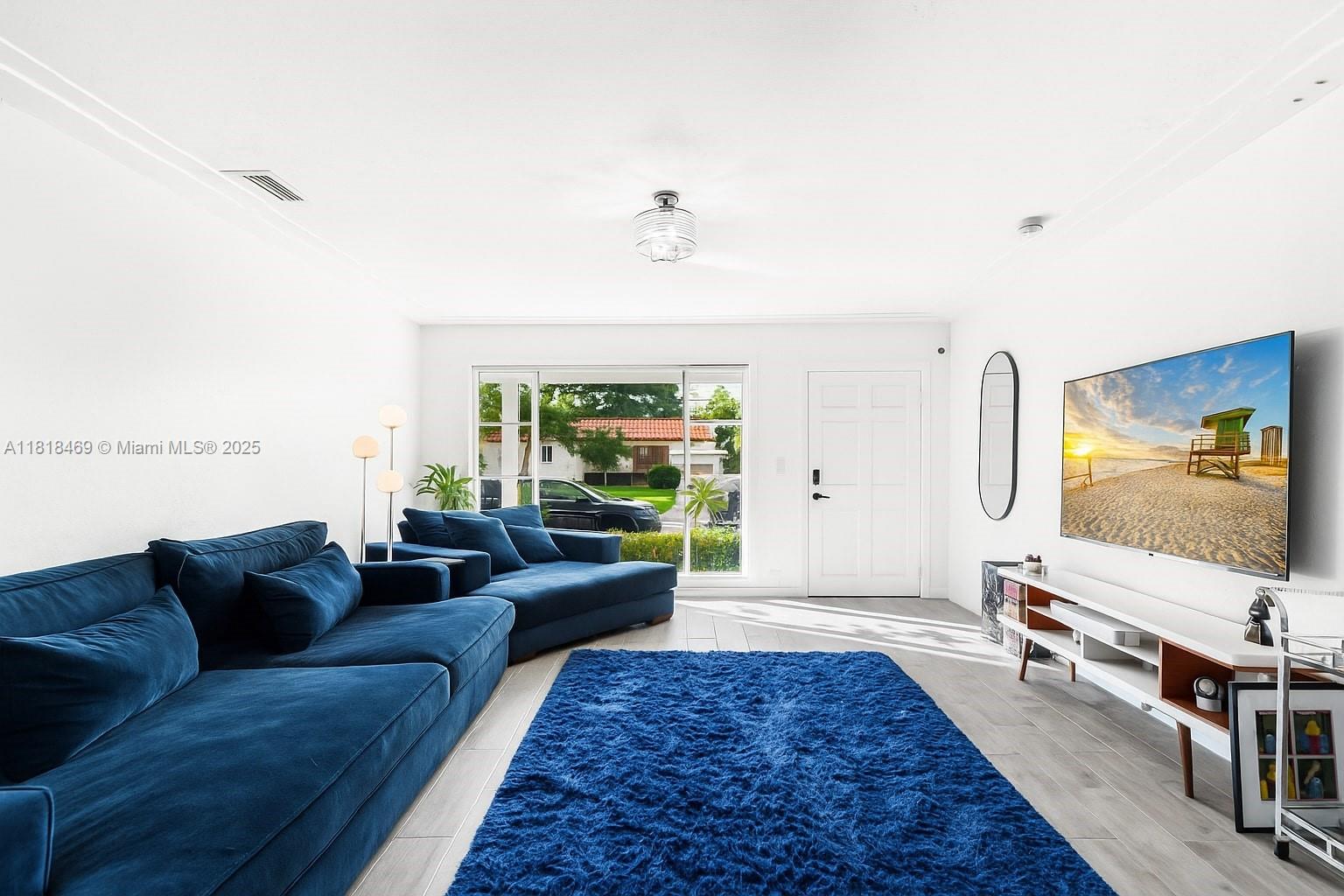 1545 Normandy Dr