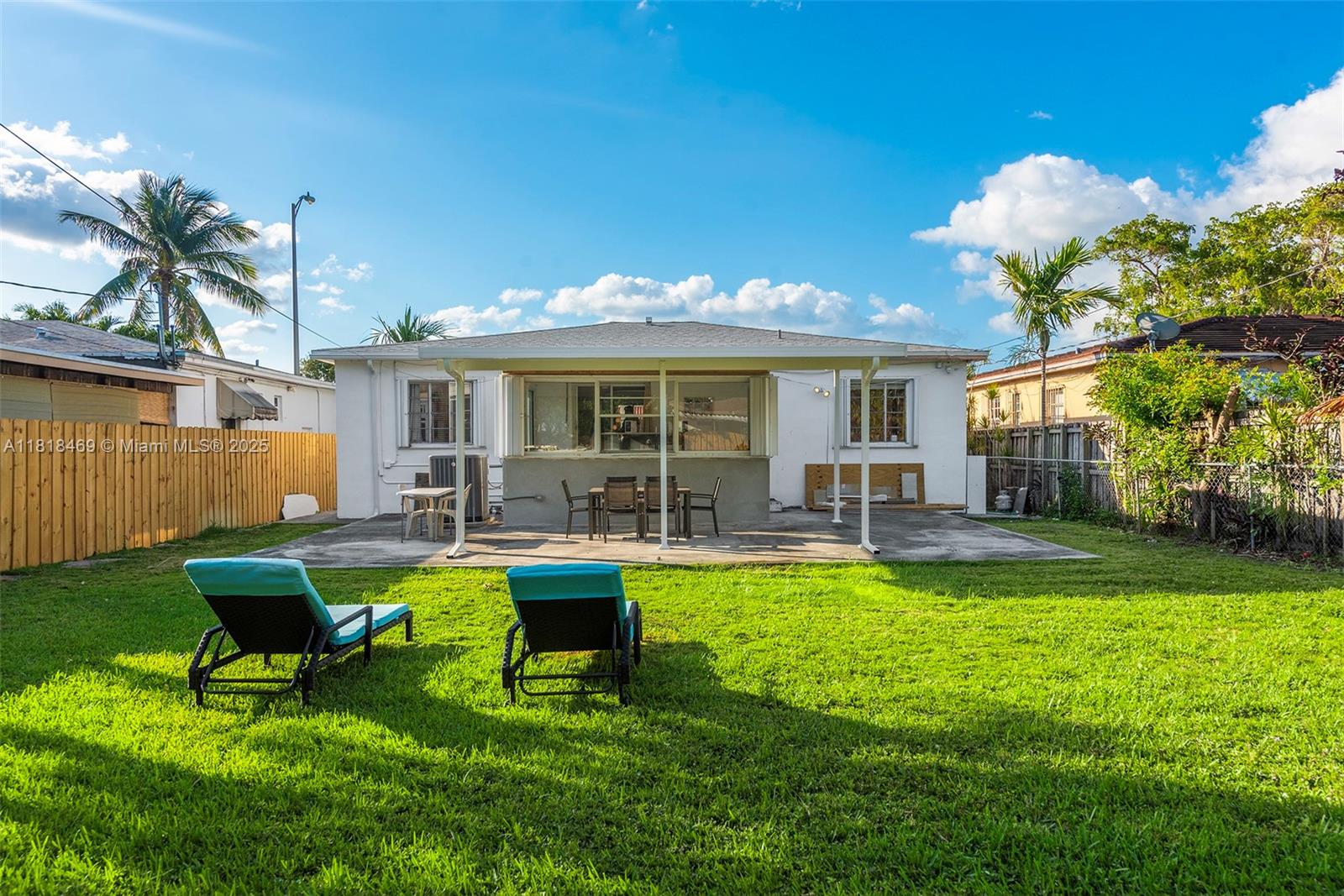 1545 Normandy Dr