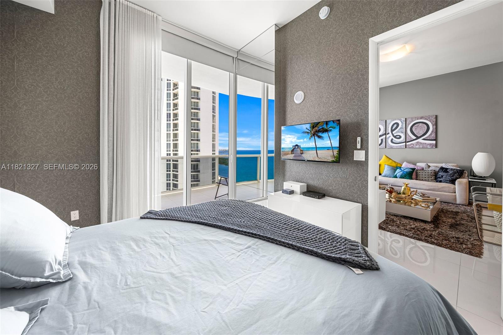 15901 Collins Ave # 3302