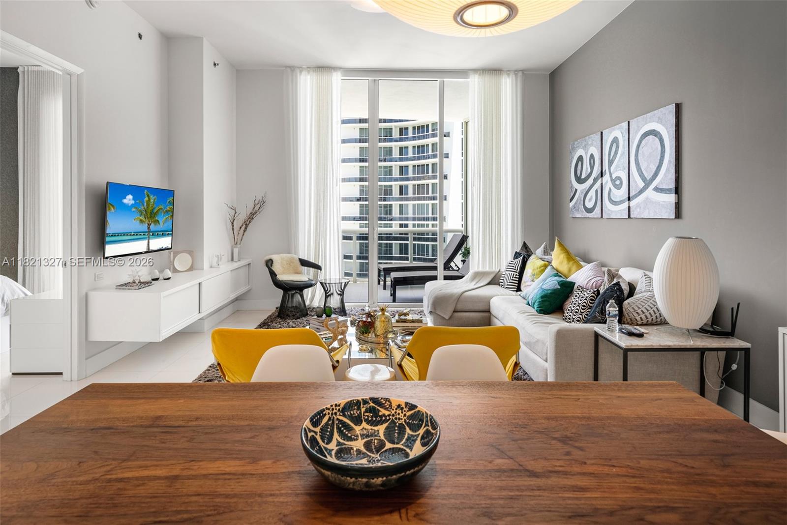 15901 Collins Ave # 3302