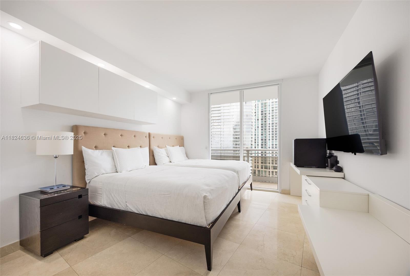 901 Brickell Key Blvd # 2506