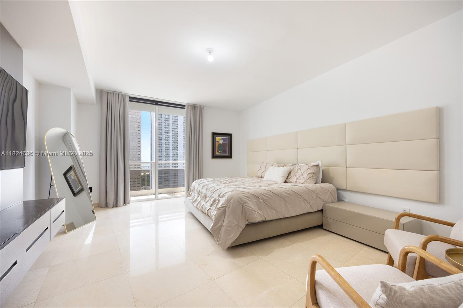 901 Brickell Key Blvd # 2506