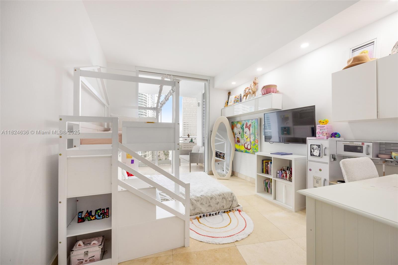 901 Brickell Key Blvd # 2506