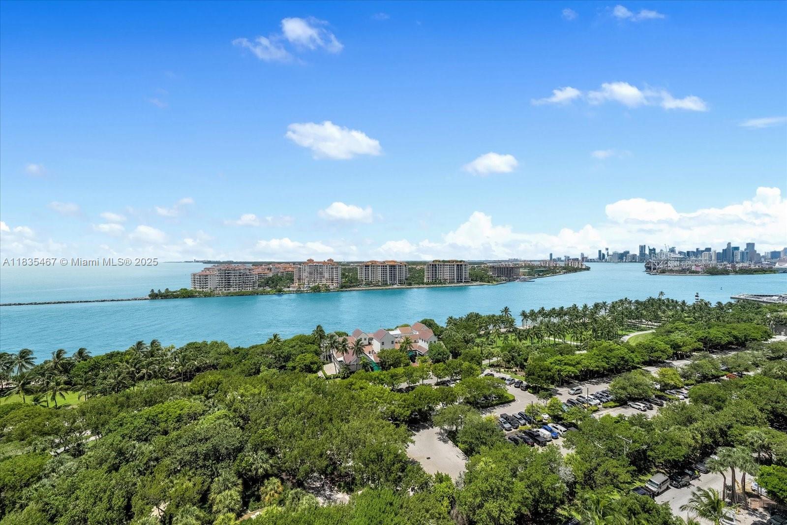 100 S Pointe Dr # 1502