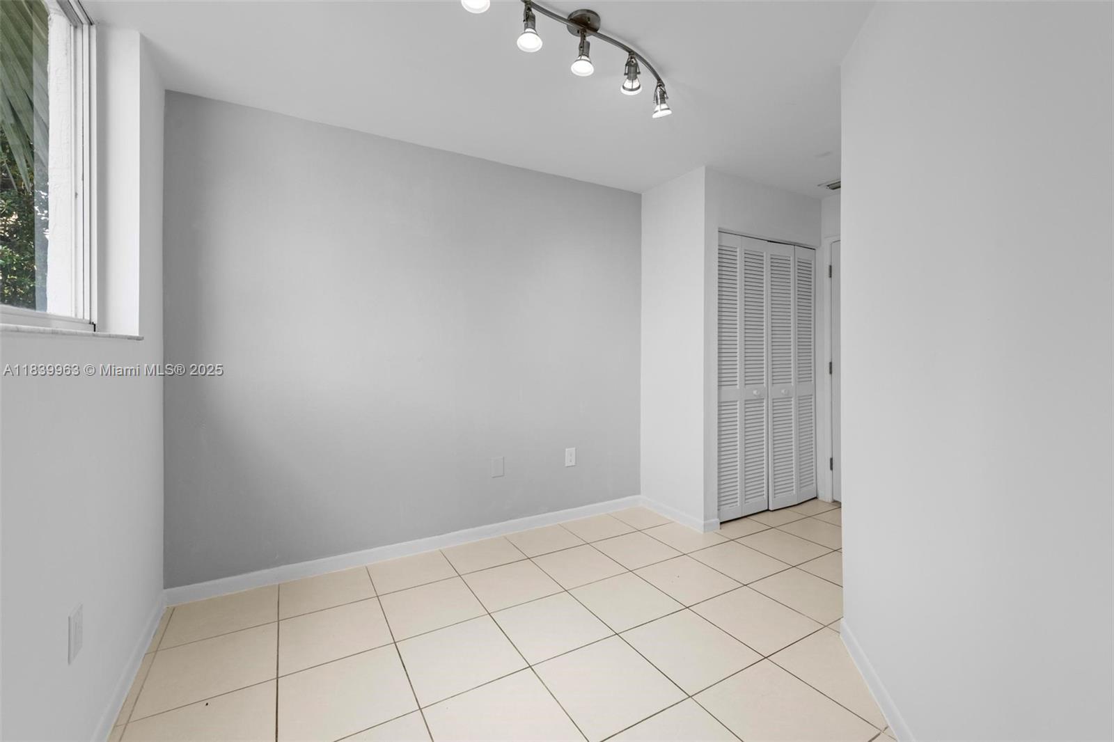 1688 West Ave # 08 Unit: G-08