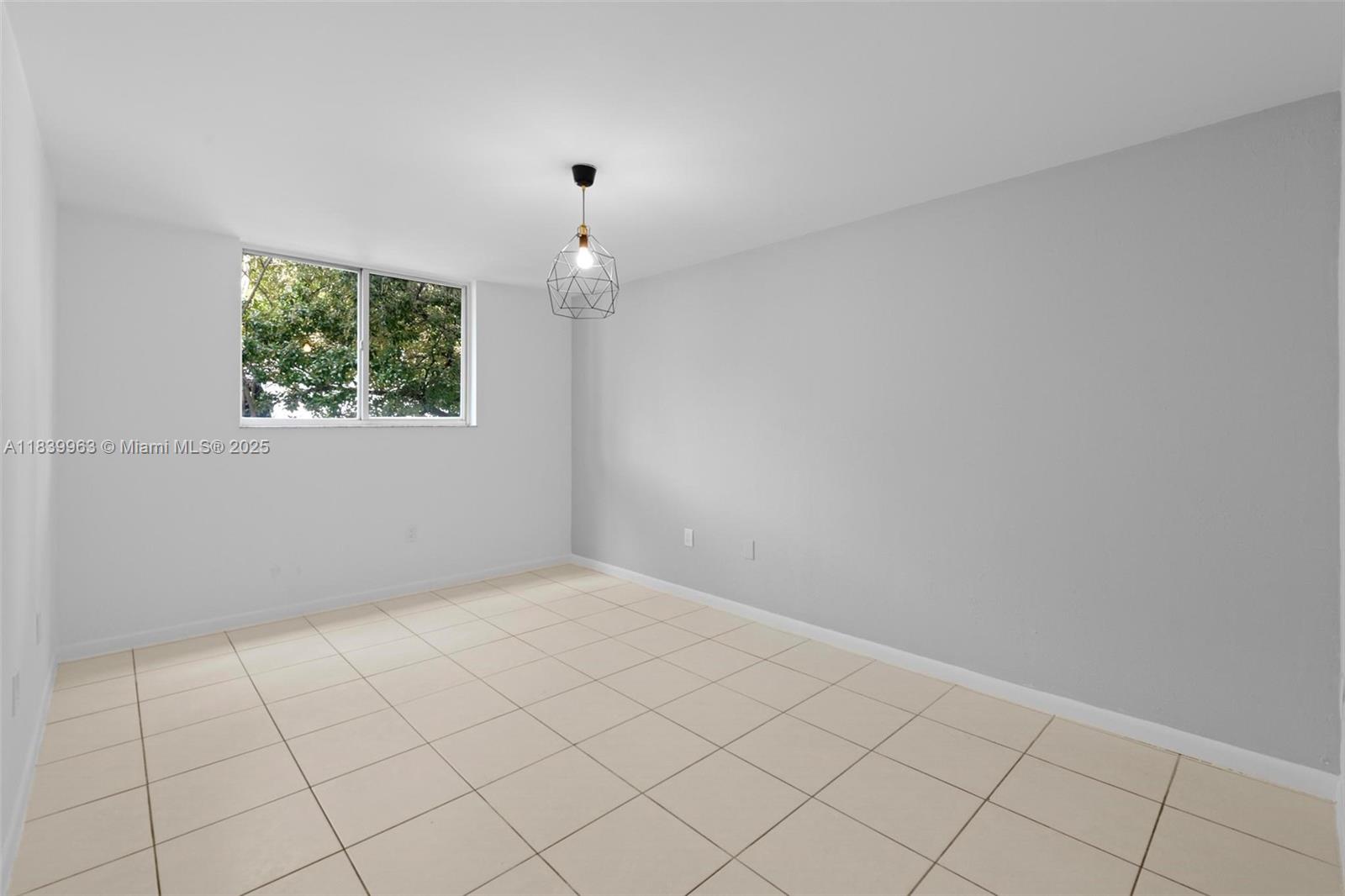 1688 West Ave # 08 Unit: G-08