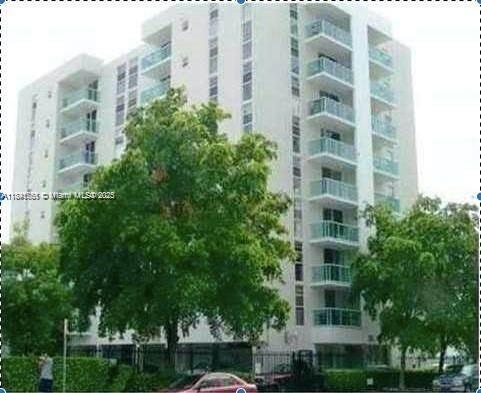 1035 West Ave # 302