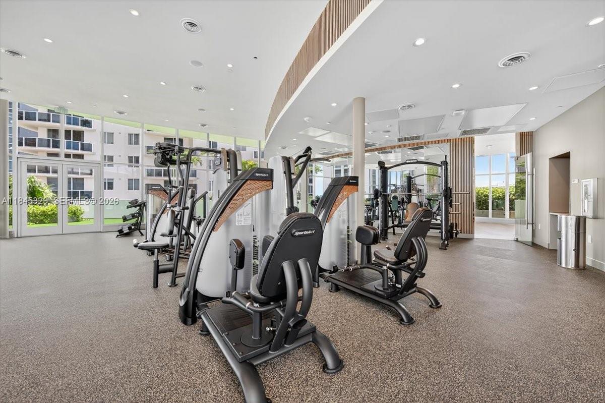 700 NE 24th Street # 1405
