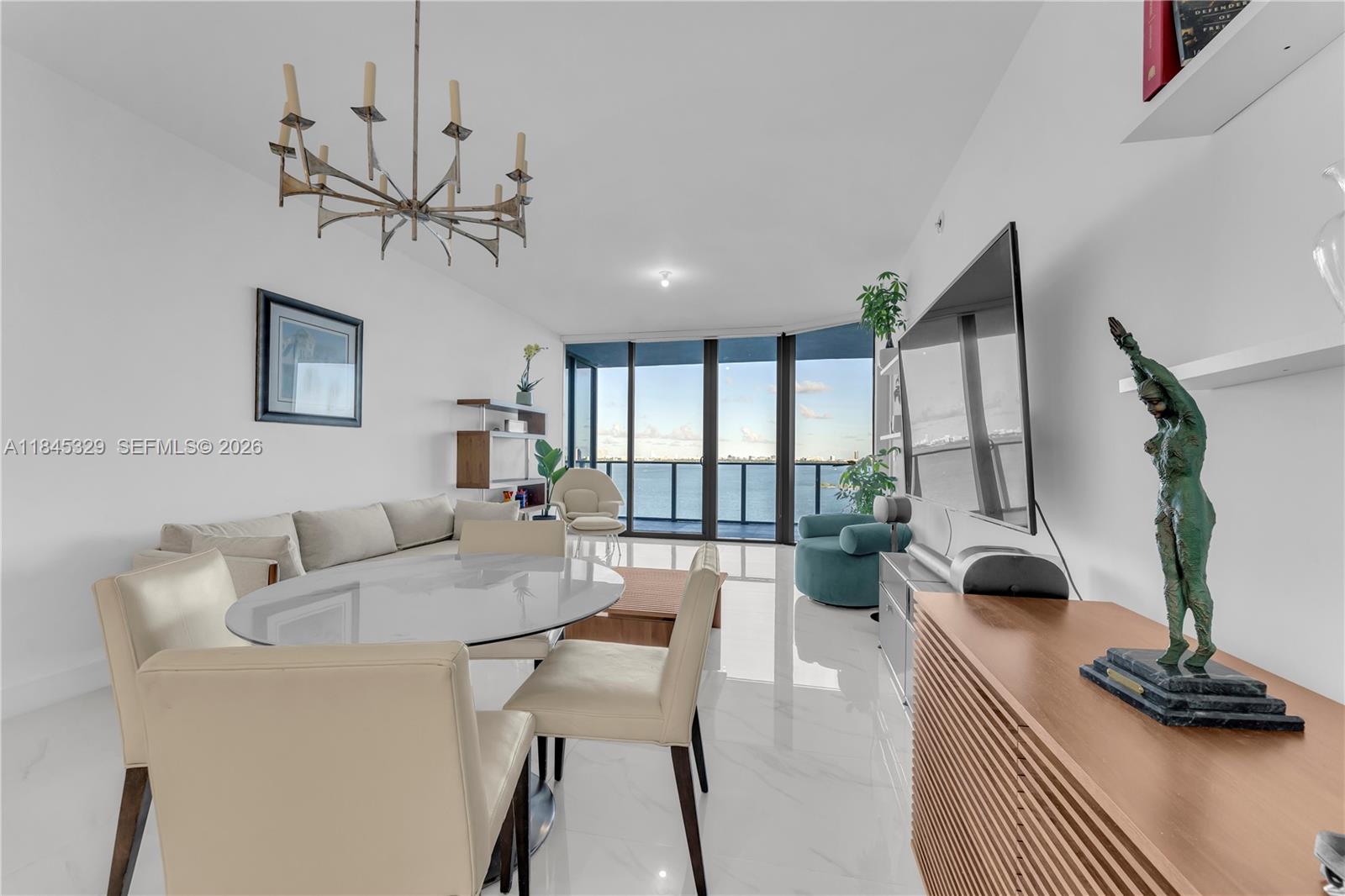 700 NE 24th Street # 1405