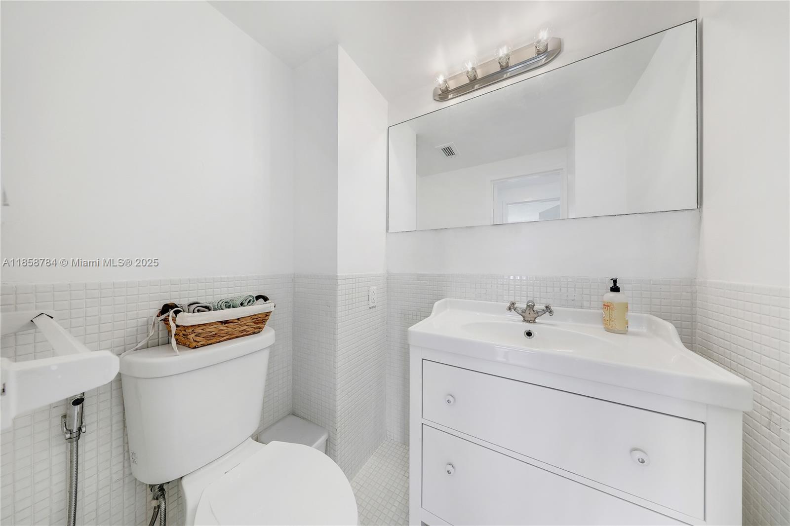 20 Island Ave # 1502