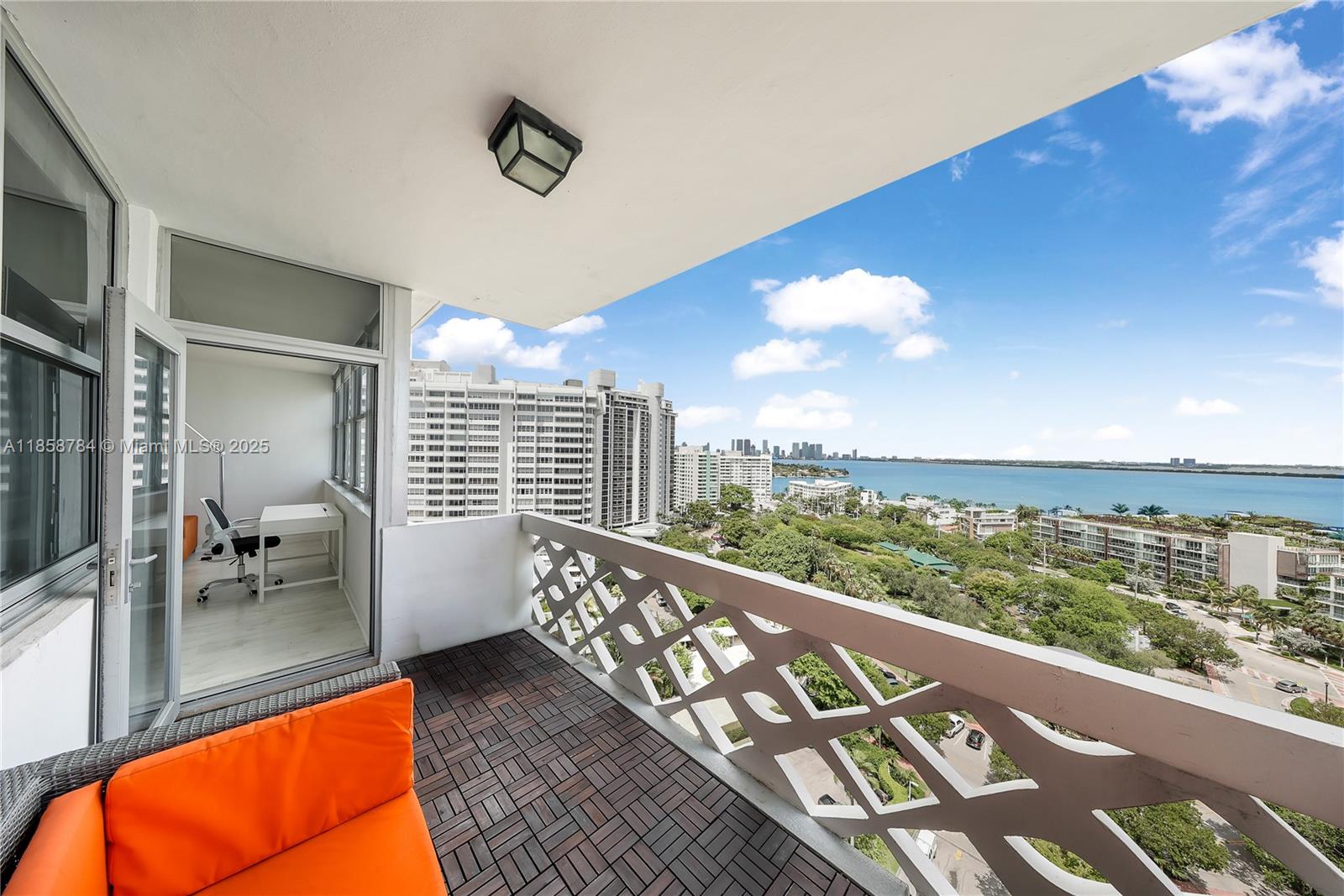 20 Island Ave # 1502