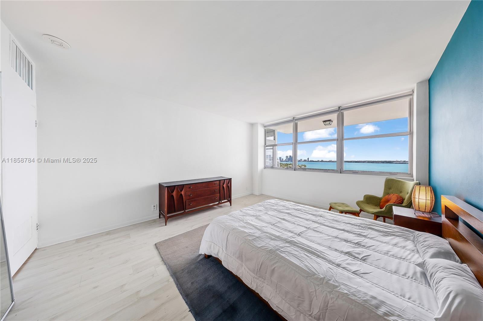 20 Island Ave # 1502