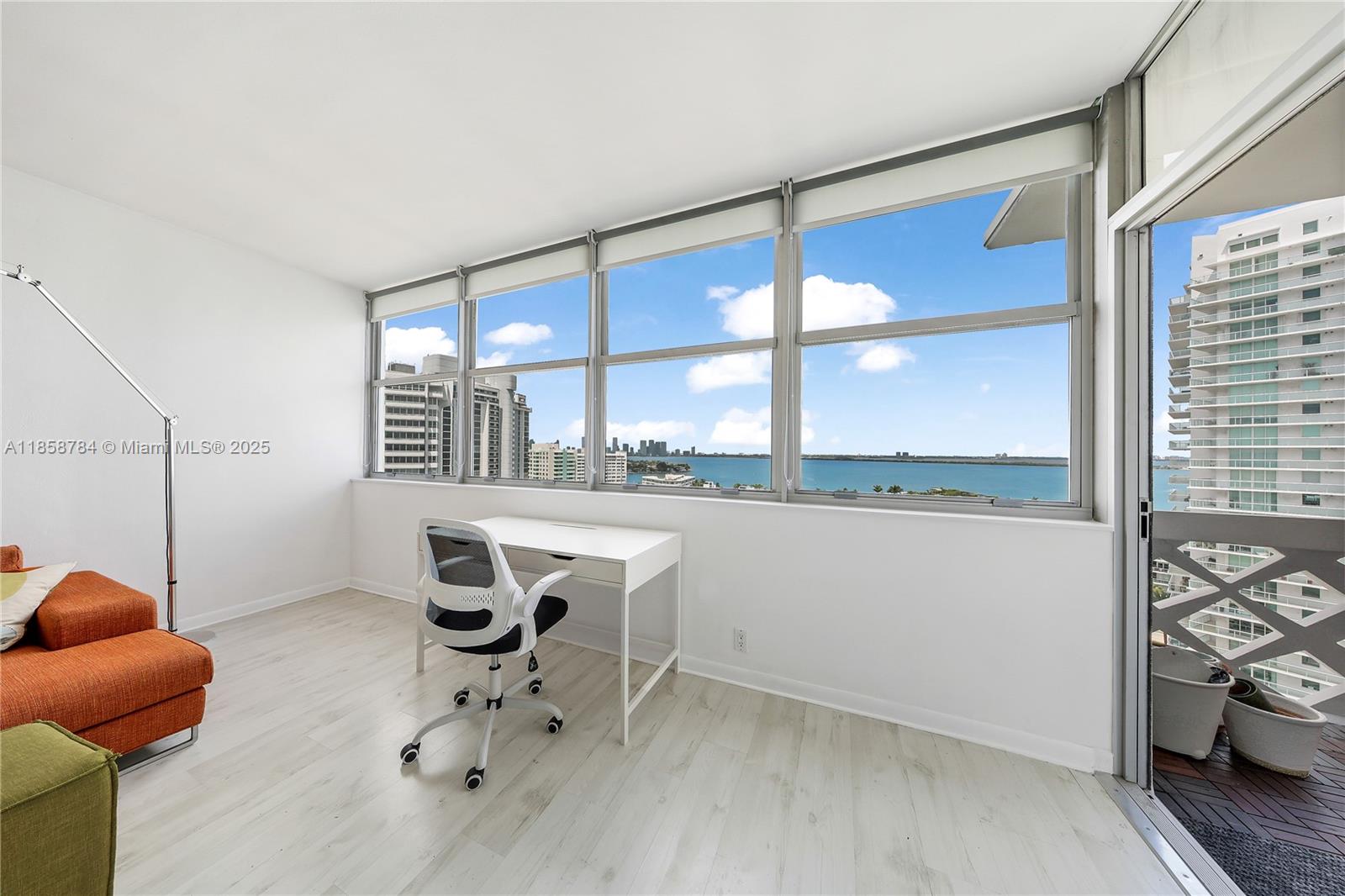 20 Island Ave # 1502