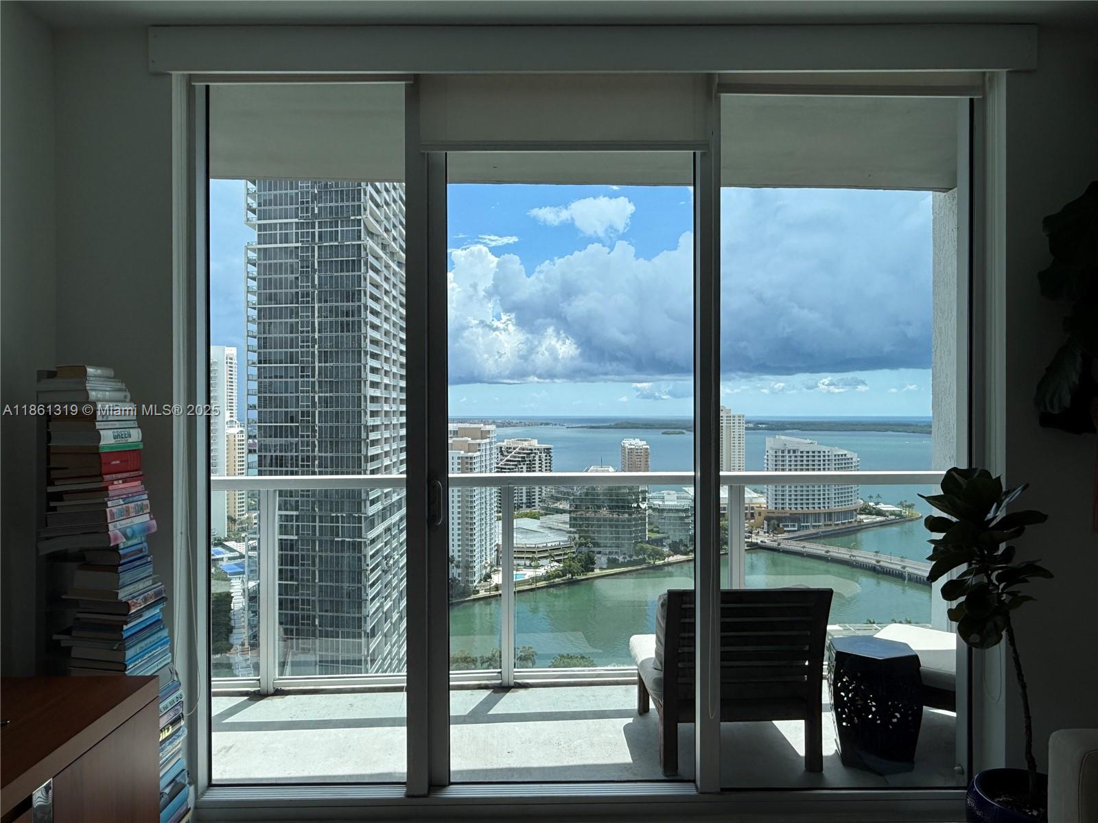 500 Brickell Ave # 3100